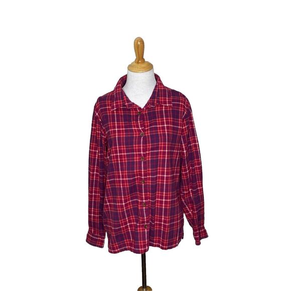 Cabelas Red Purple Plaid Flannel Long Sleeve Button Down Shirt Size Medium - Picture 1 of 7